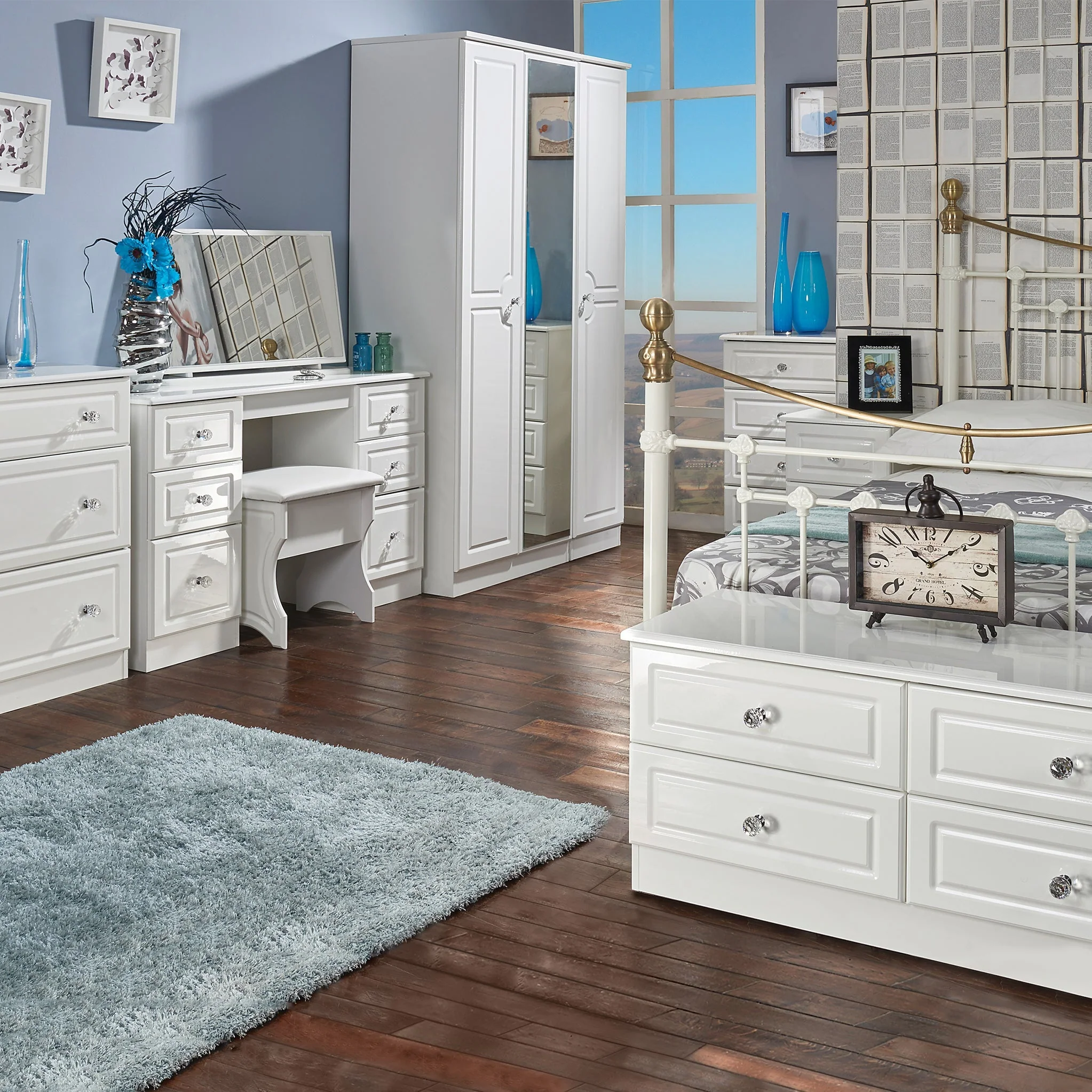 Kinsley White Gloss 3 Piece Bedroom Set - Image 9