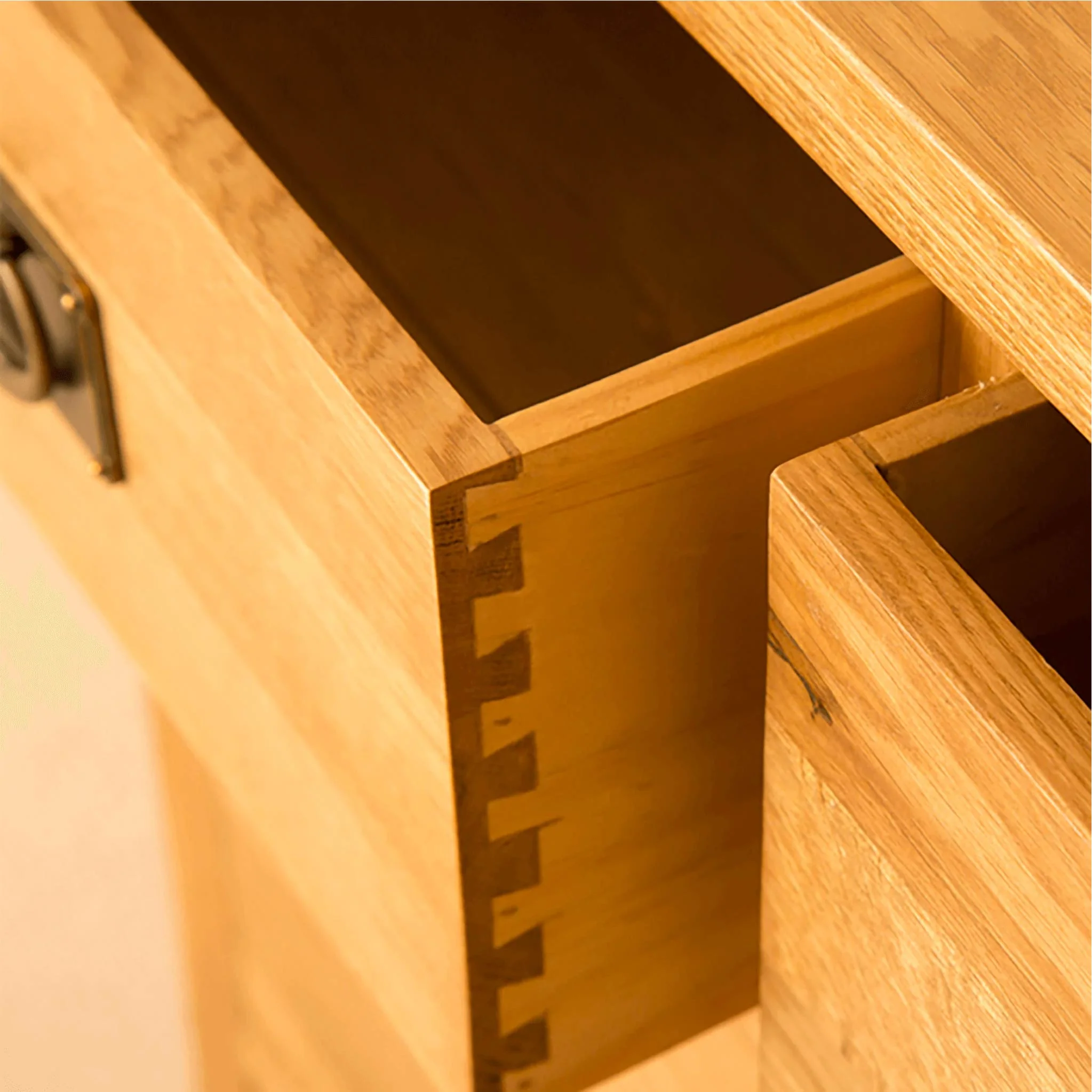 Lanner Oak 3 over 4 Drawer Chest - Image 7