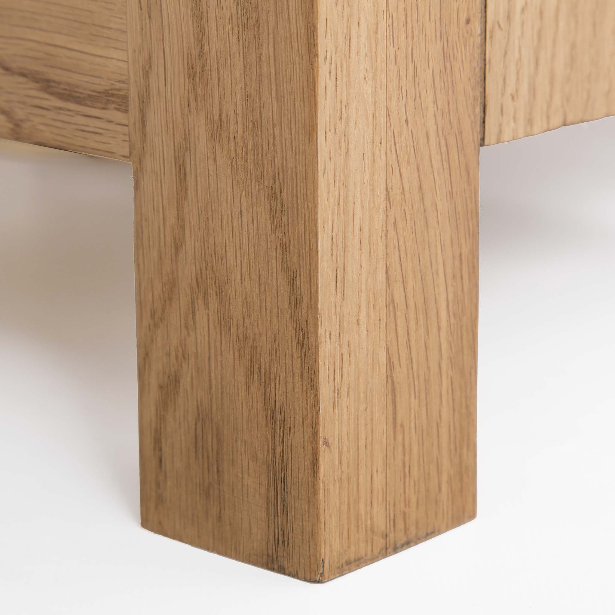 Surrey Oak Lamp Table - Image 10